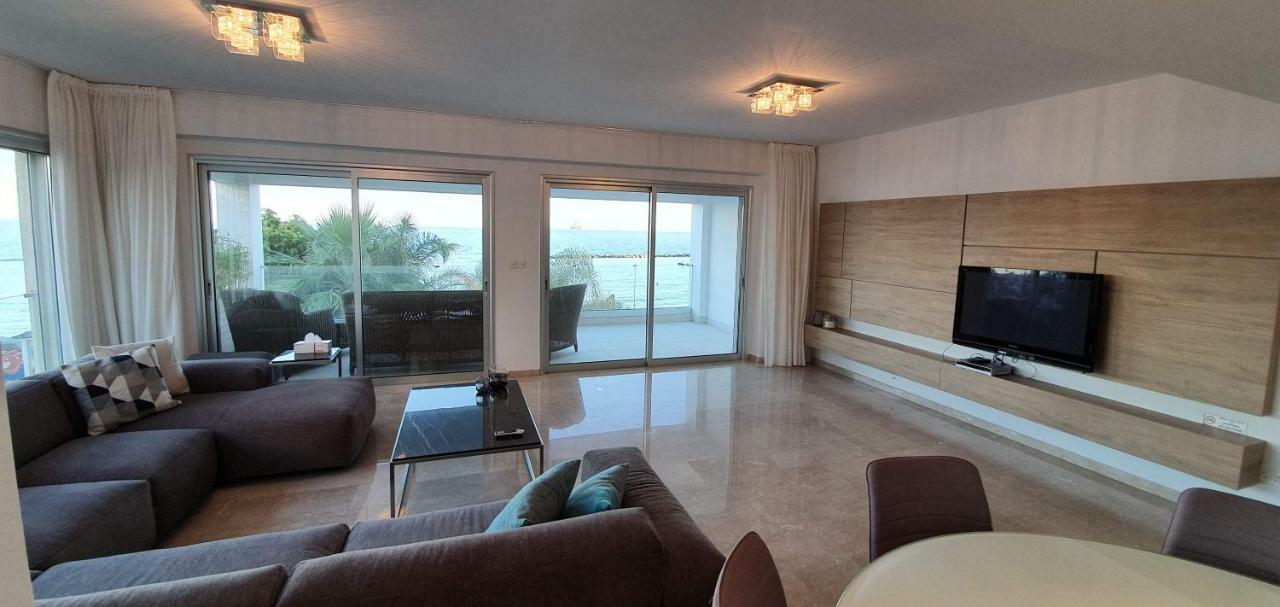 شقة ليماسول  في Pegasus Beach Front المظهر الخارجي الصورة