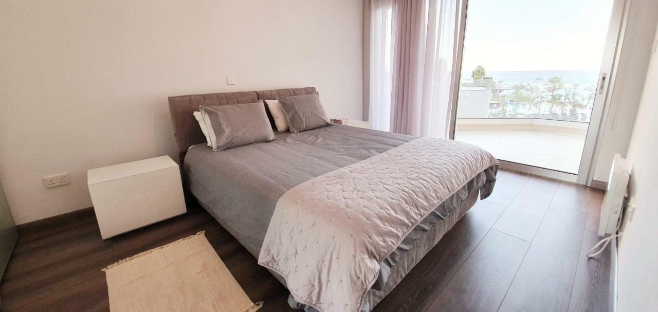 شقة ليماسول  في Pegasus Beach Front المظهر الخارجي الصورة
