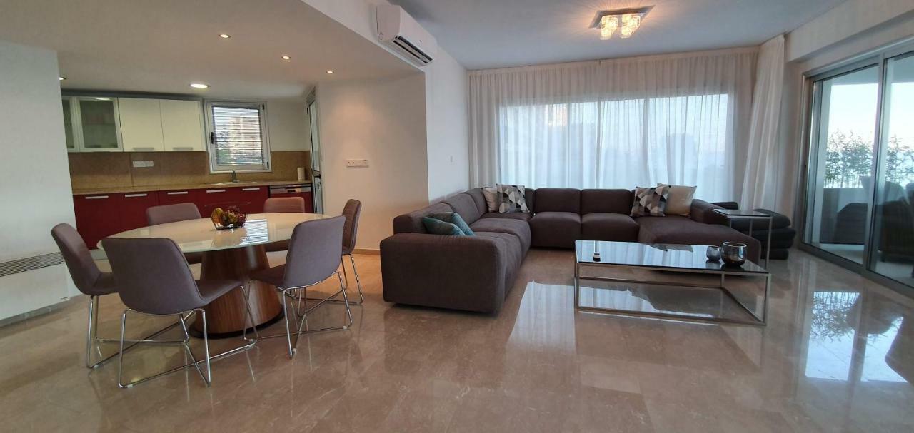شقة ليماسول  في Pegasus Beach Front المظهر الخارجي الصورة